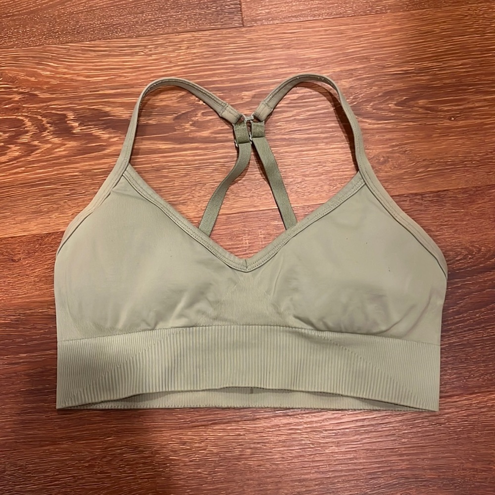 Lululemon Ebb to Street Bra